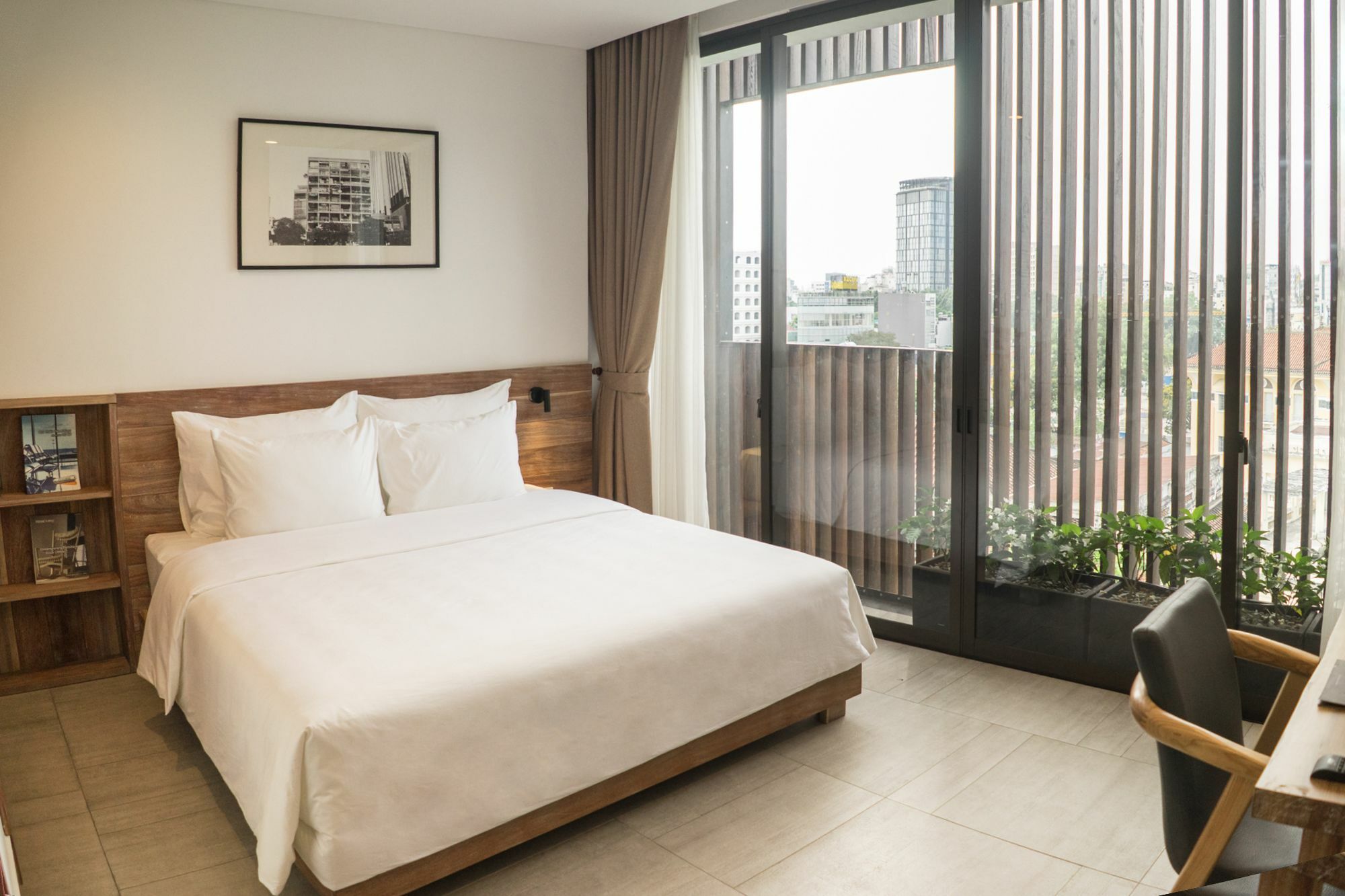 Hotel Triple E 3*